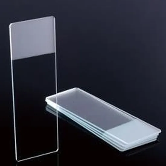 กล้องจุลทรรศน์ห้องปฏิบัติการแบนคุณภาพสูงแก้วสไลด์ที่ใช้สำหรับการตรวจสไลด์พยาธิวิทยา