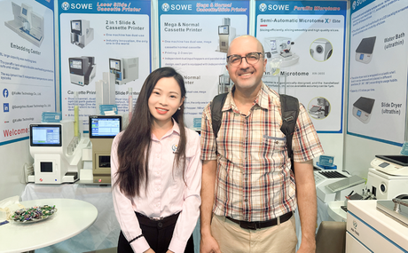Xiuwei-at-2025-MEDLAB.png
